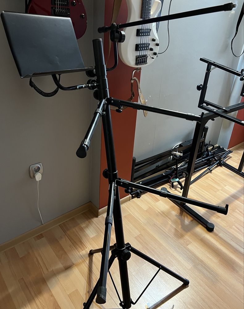 Statyw klawisze, keyboard, syntezator, pulpit, ramię mikrofon, trójnóg