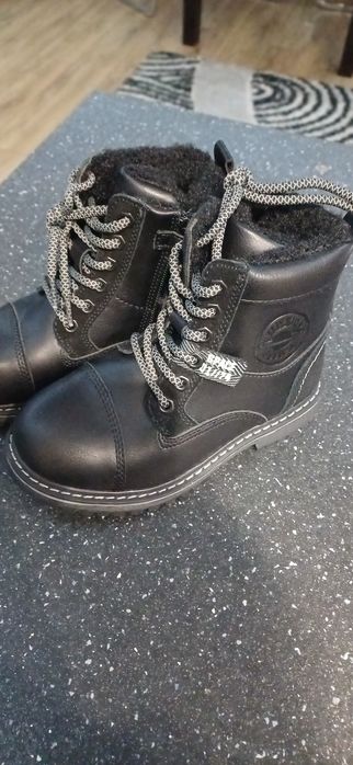 Sprzedam nowe buty dla chlopca