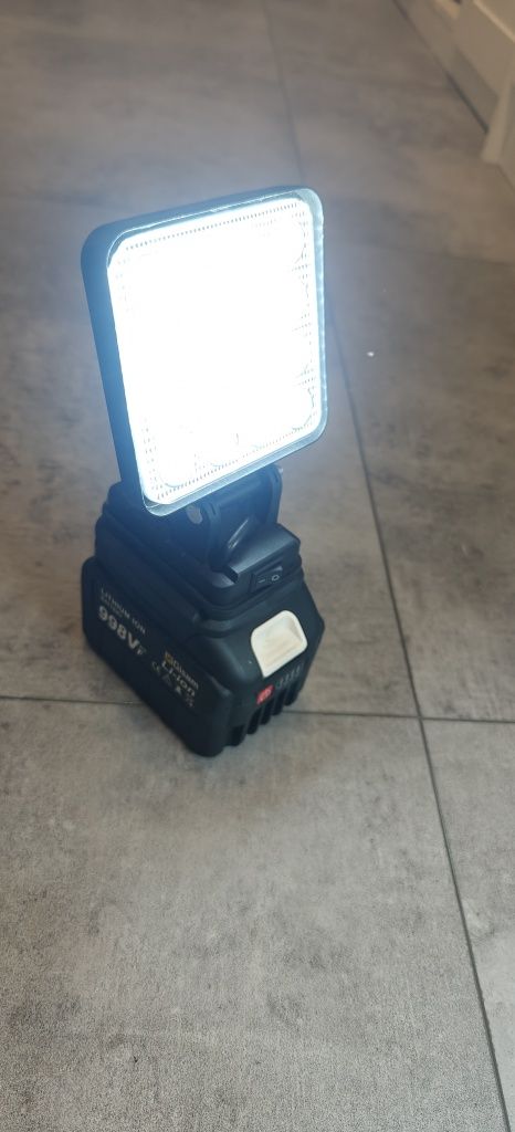 Lampka Led akumulatorowa