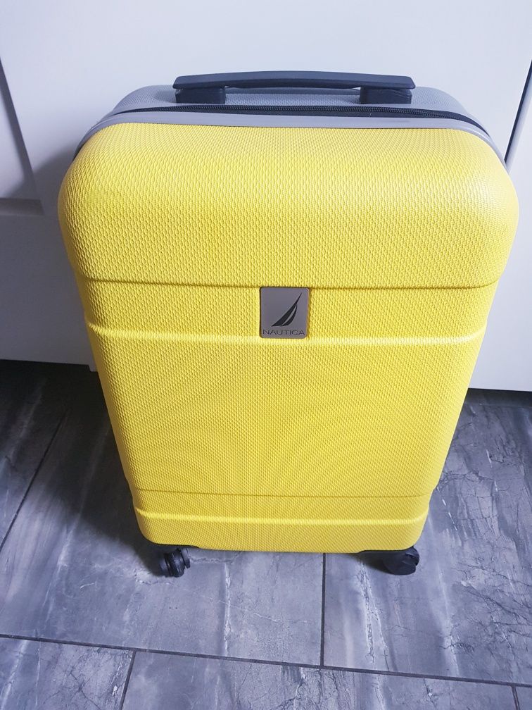 Kabinowa walizka podróżna z rączką teleskopowa marki Nautica