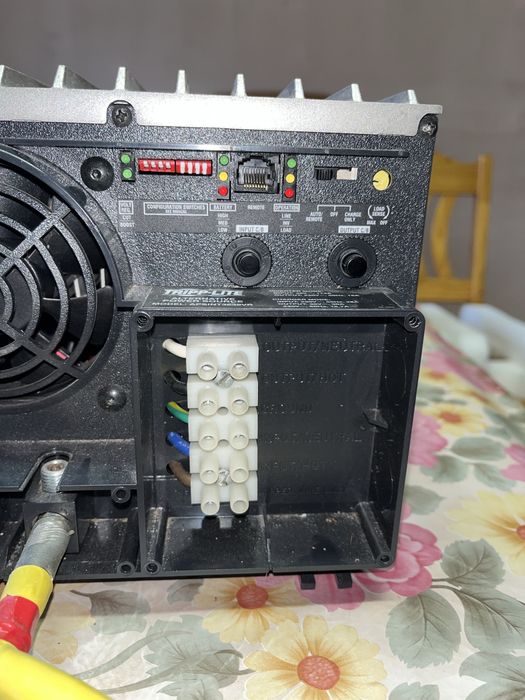 Преобразователь/зарядное устройство 3600В, 36В/230В