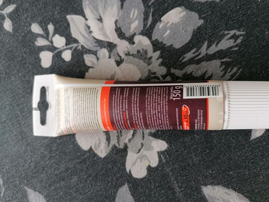 Masa szpachlowa do drewna szybkoschnąca