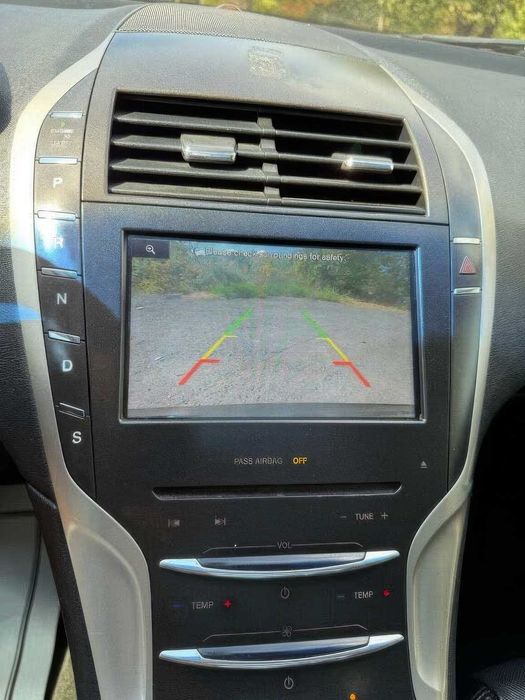 Lincoln MKZ      2015