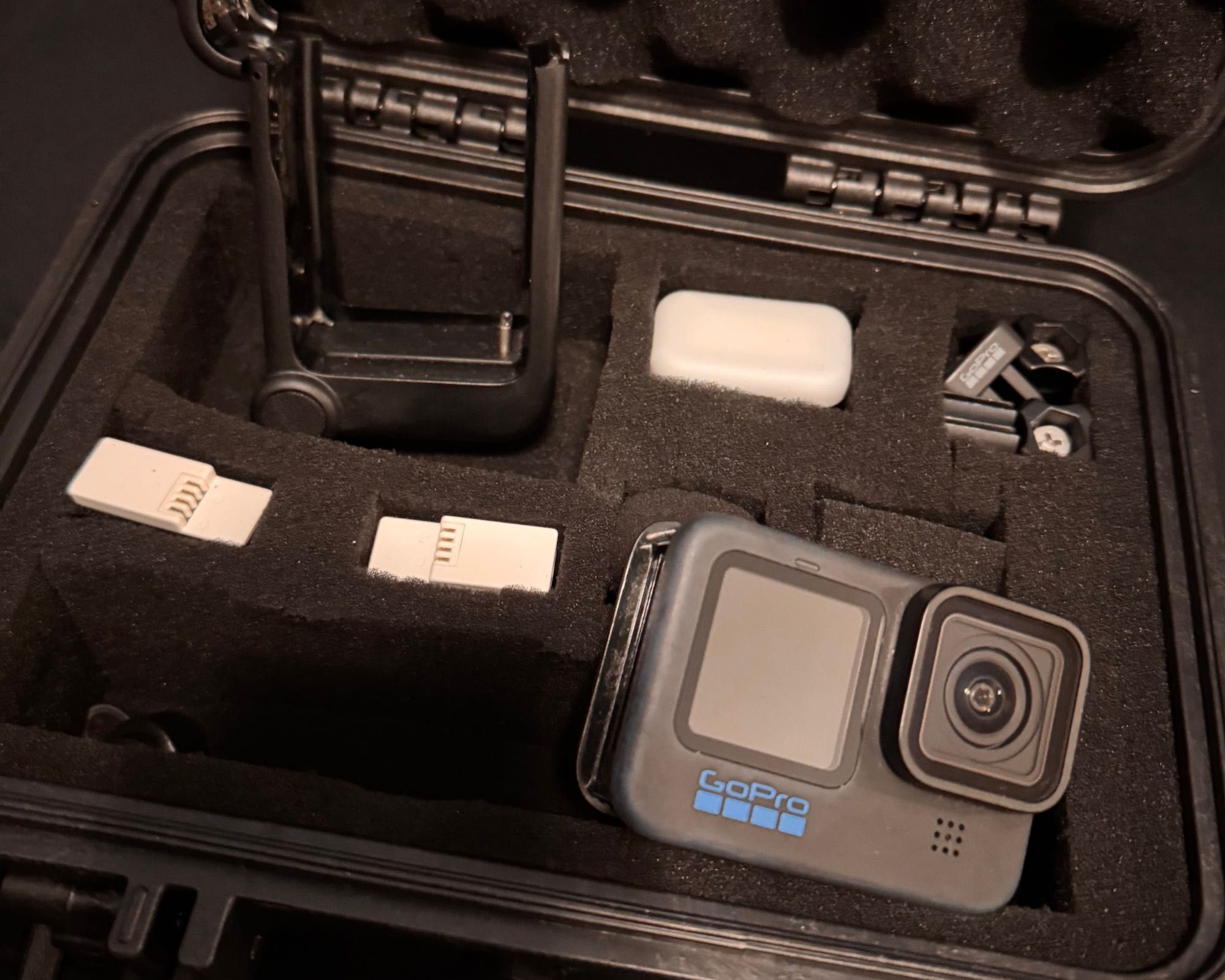 GoPro 11 Black Creator Edition + Extras
