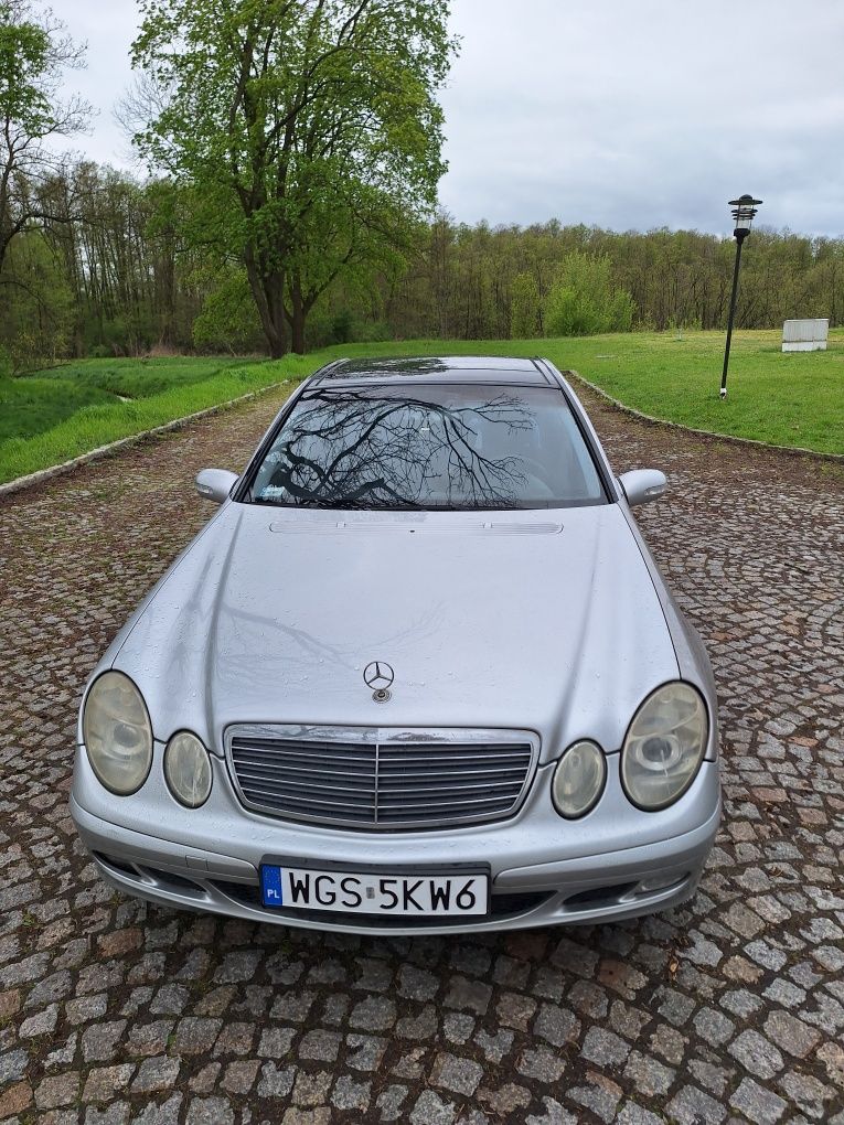 Mercedes E220 W211