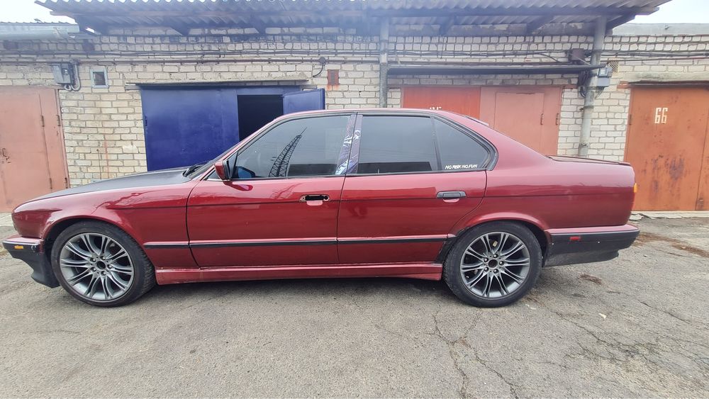 Двери бмв е34 в хорошем состоянии