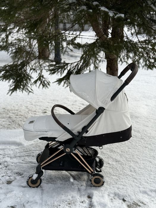 Прогулянкова коляска Cybex Coya White Rose Gold