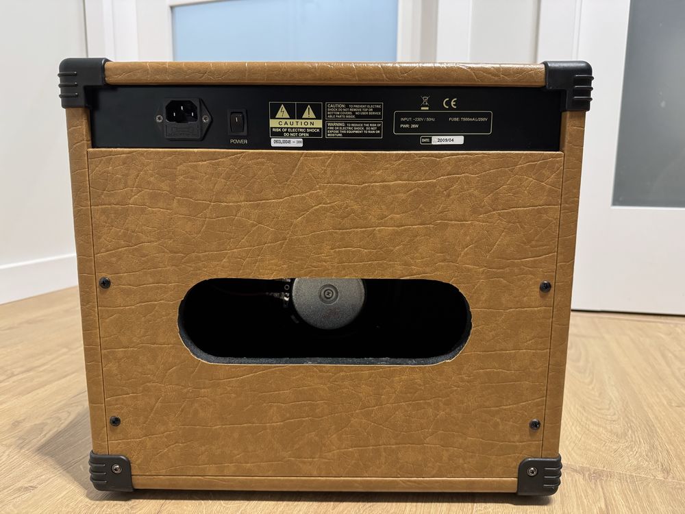 Wzmiacniacz do gitary akustycznej 20W Stagg 20 AA R