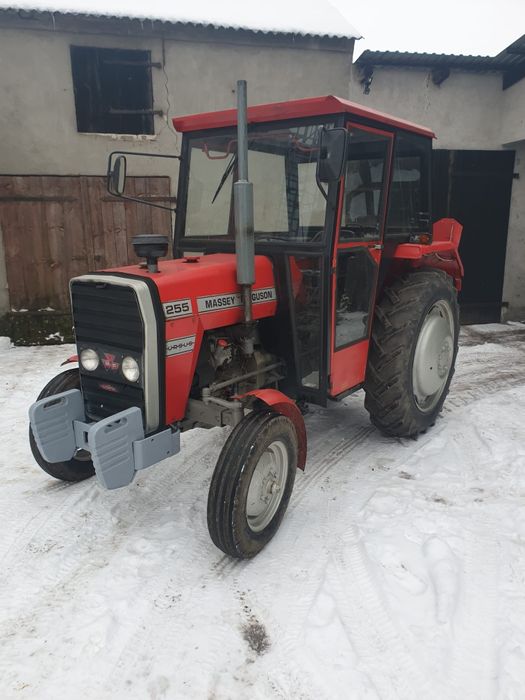 Massey Ferguson 255