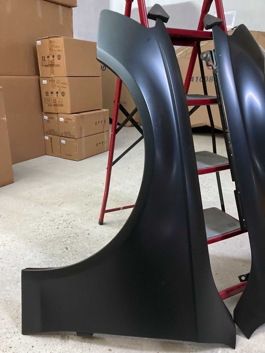 Крылья крыло L/R (Стальные) Audi A4 B8  2017-2011год.