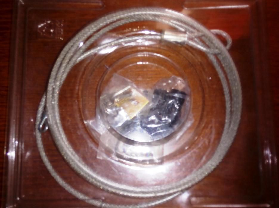 Cadeado de Segurança para Computadores/Monitores