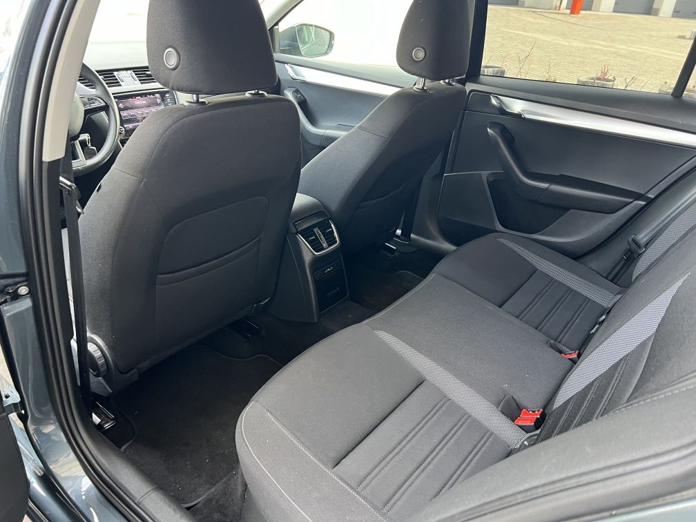 Авто skoda octavia 2020р-2.0 dsg,-150k