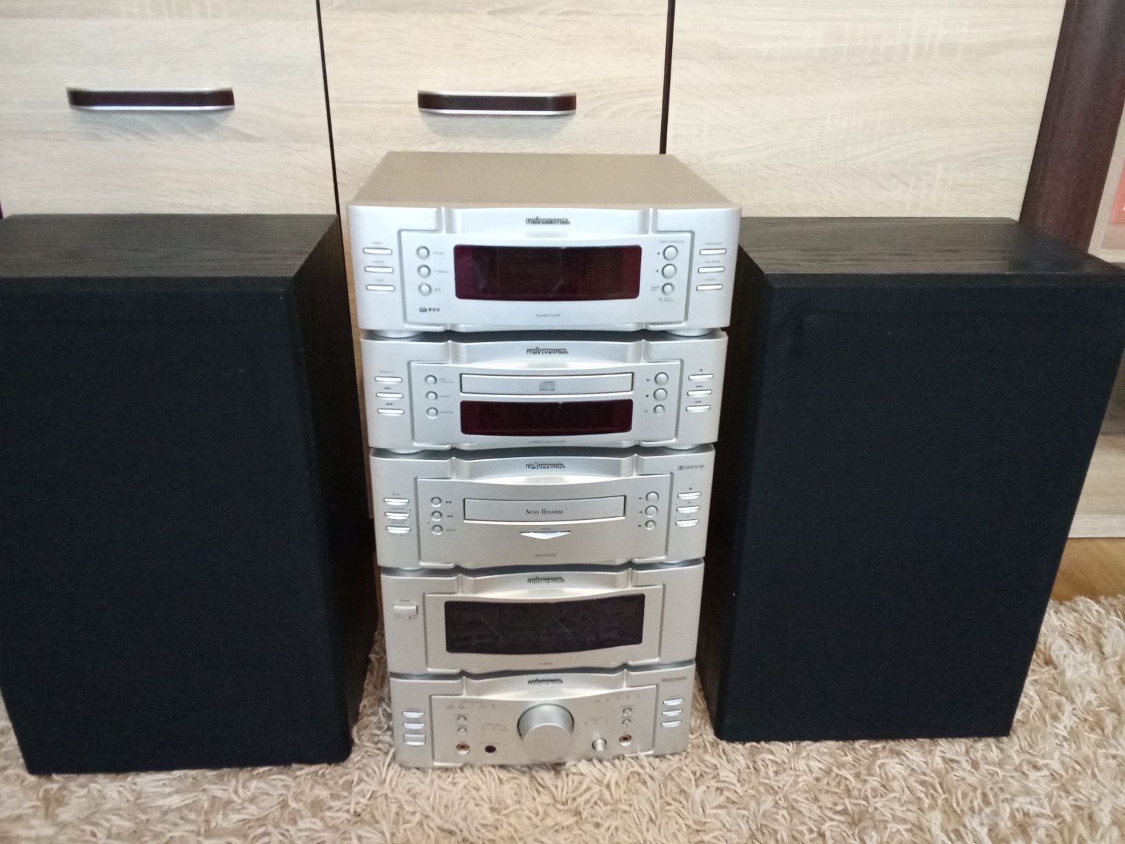 Wieża Universum/Monitory ElektroVoice