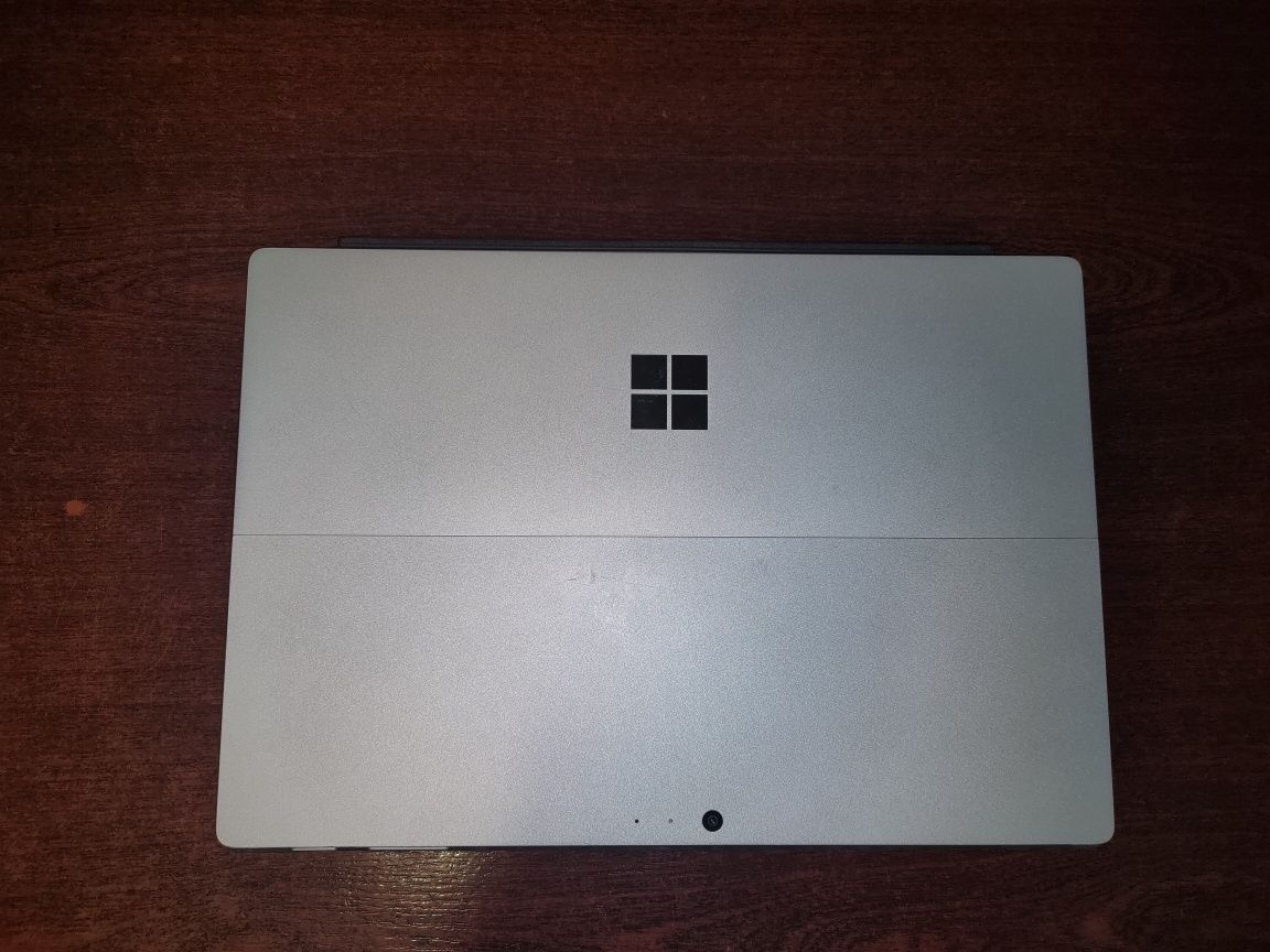 Microsoft Surface Pro 4 i5/8GB/256GB