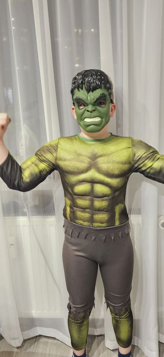 Strój hulka różnią M