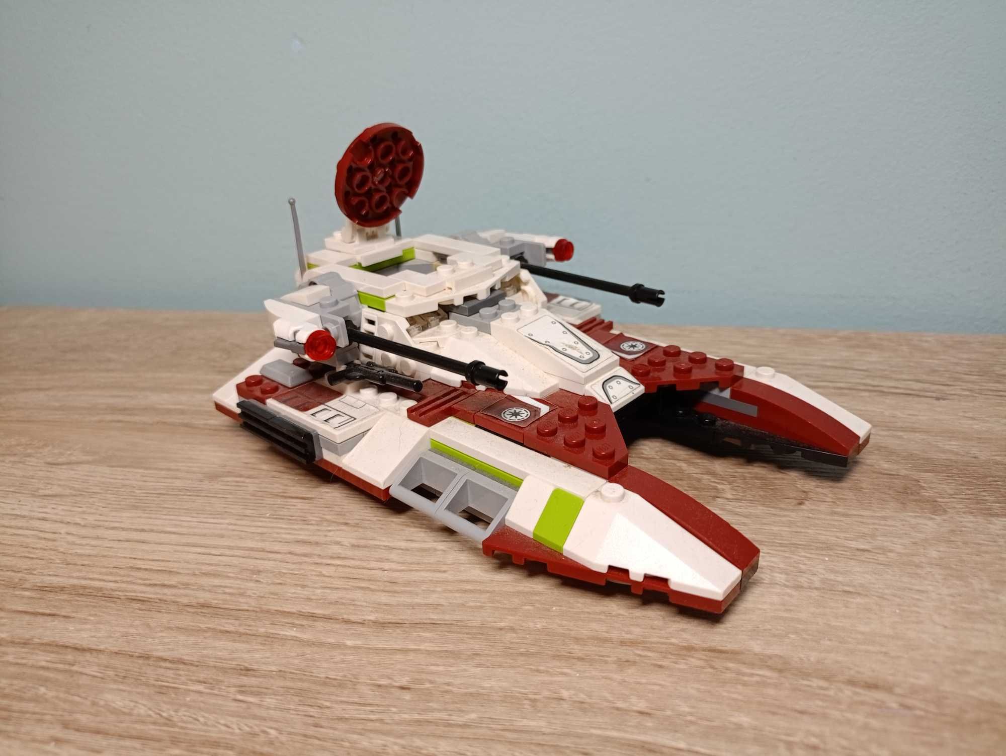 LEGO Star Wars 75182 Czołg bojowy Republiki - 99,6% kompletny + gratis