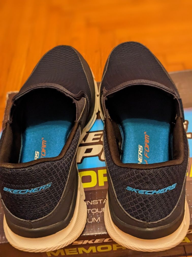 Чоловічі кросівки. Skechers sport.