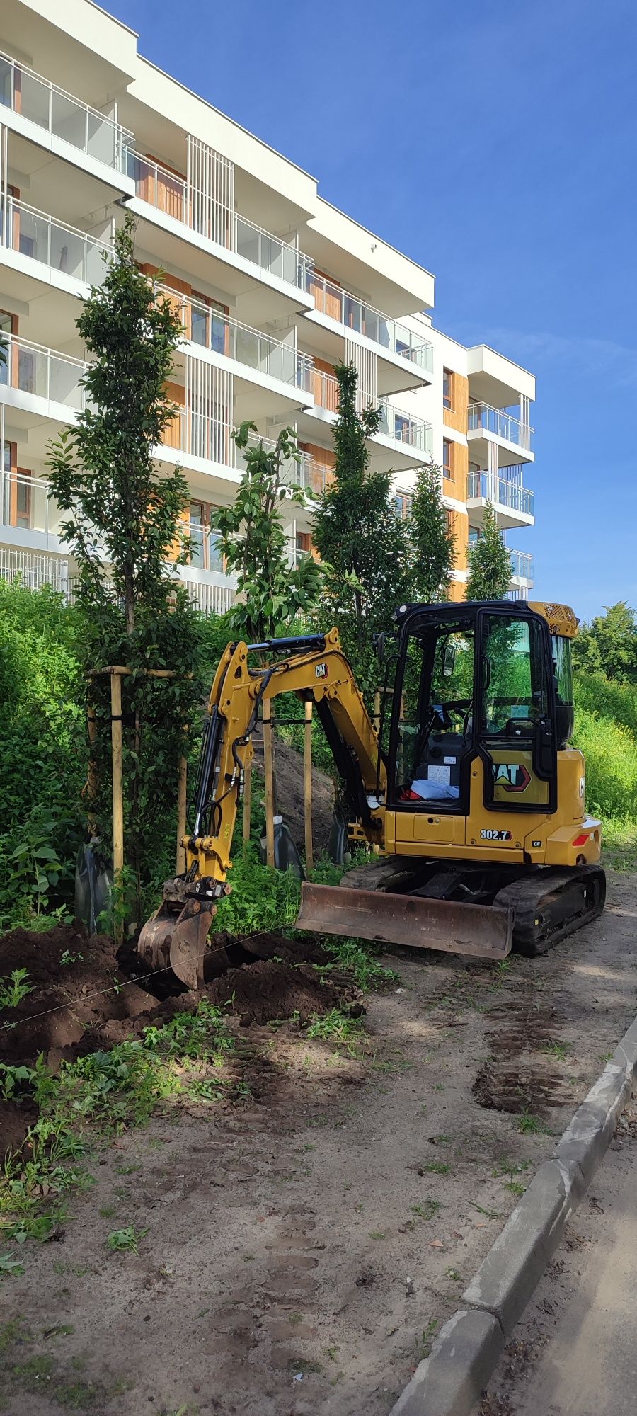 Usługi mini koparką 3tony i wywrotką o ład. 4.5 T Kołobrzeg i okolice