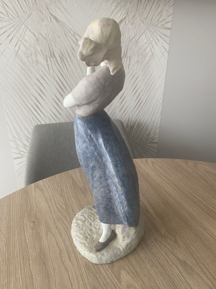 Lladro Porcelain Figurine Mediterranean Vision Blue