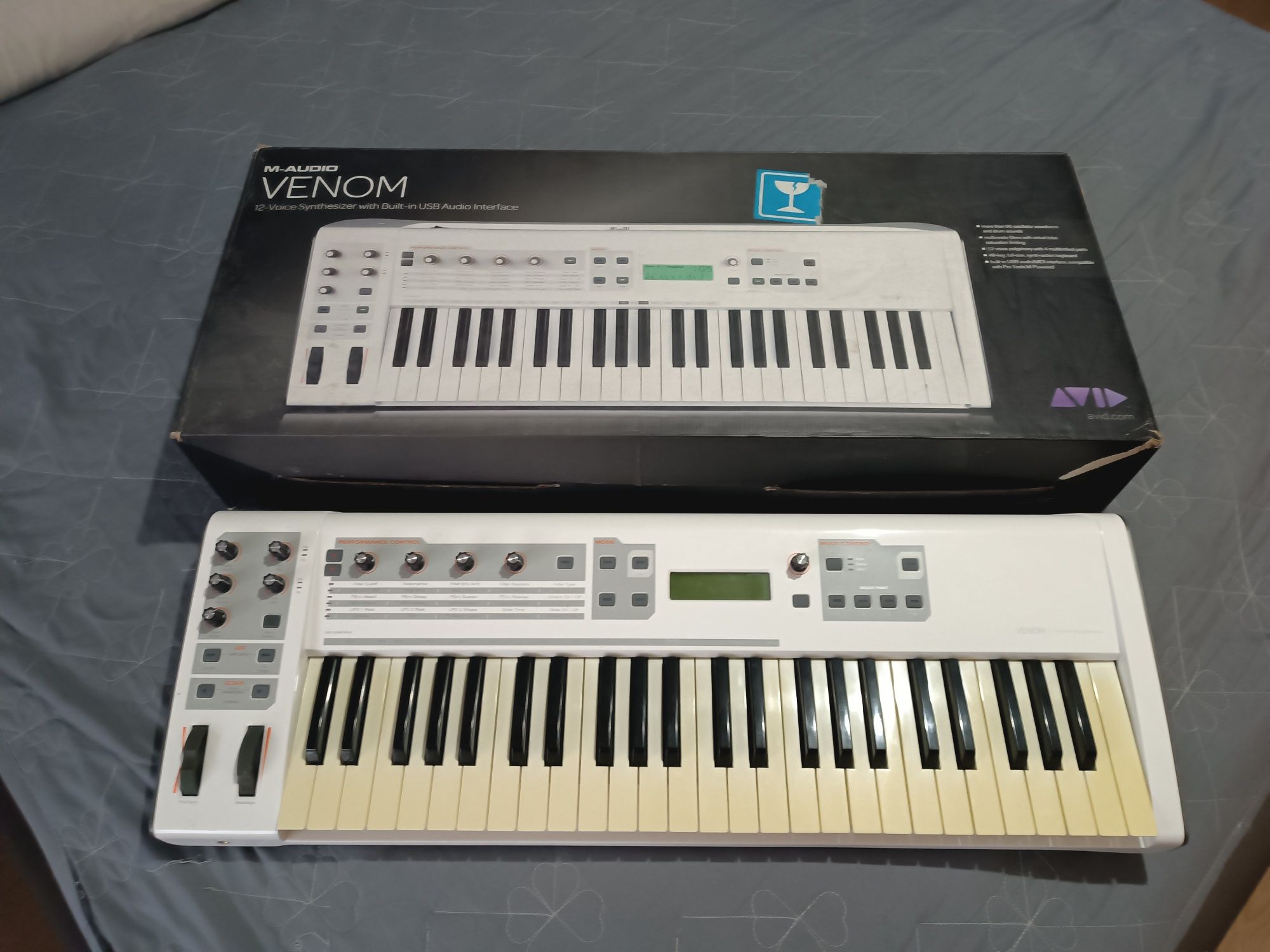 Syntezator m-audio VENOM