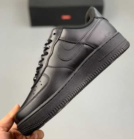 Nike Air Force 1 Low Supreme Black 38