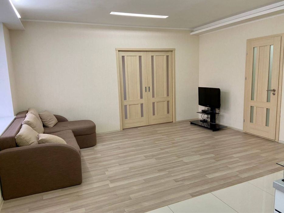 Аренда 2 к квартира Днепр Александра Поля 27д