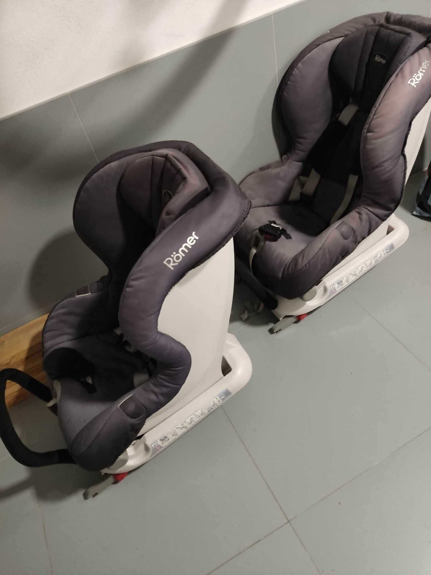 Cadeira auto Britax Römer Max-Fix II Rear Facing até 4 anos
A