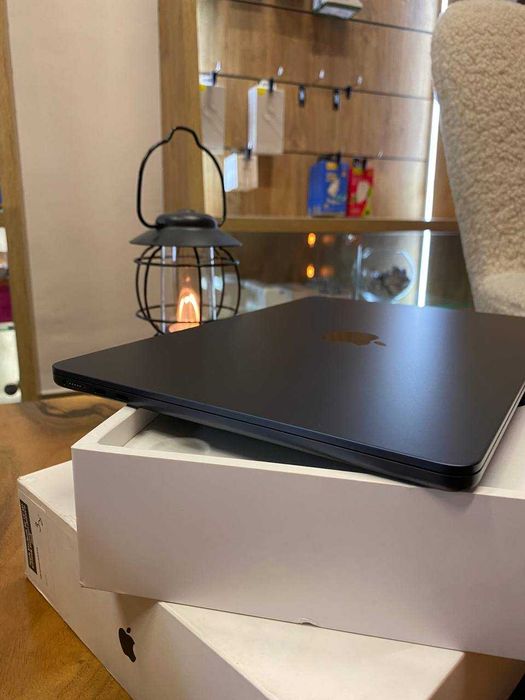 Ноутбук Apple MacBook Air 13“ M3 8/256GB Midnight (MRXV3) 2024