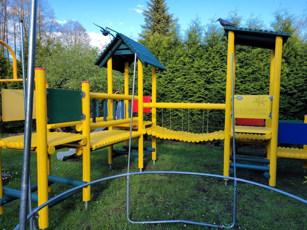 Plac zabaw drewniany ze zjeżdżalnią dla dzieci NOVUM zestaw 13 Orbis
