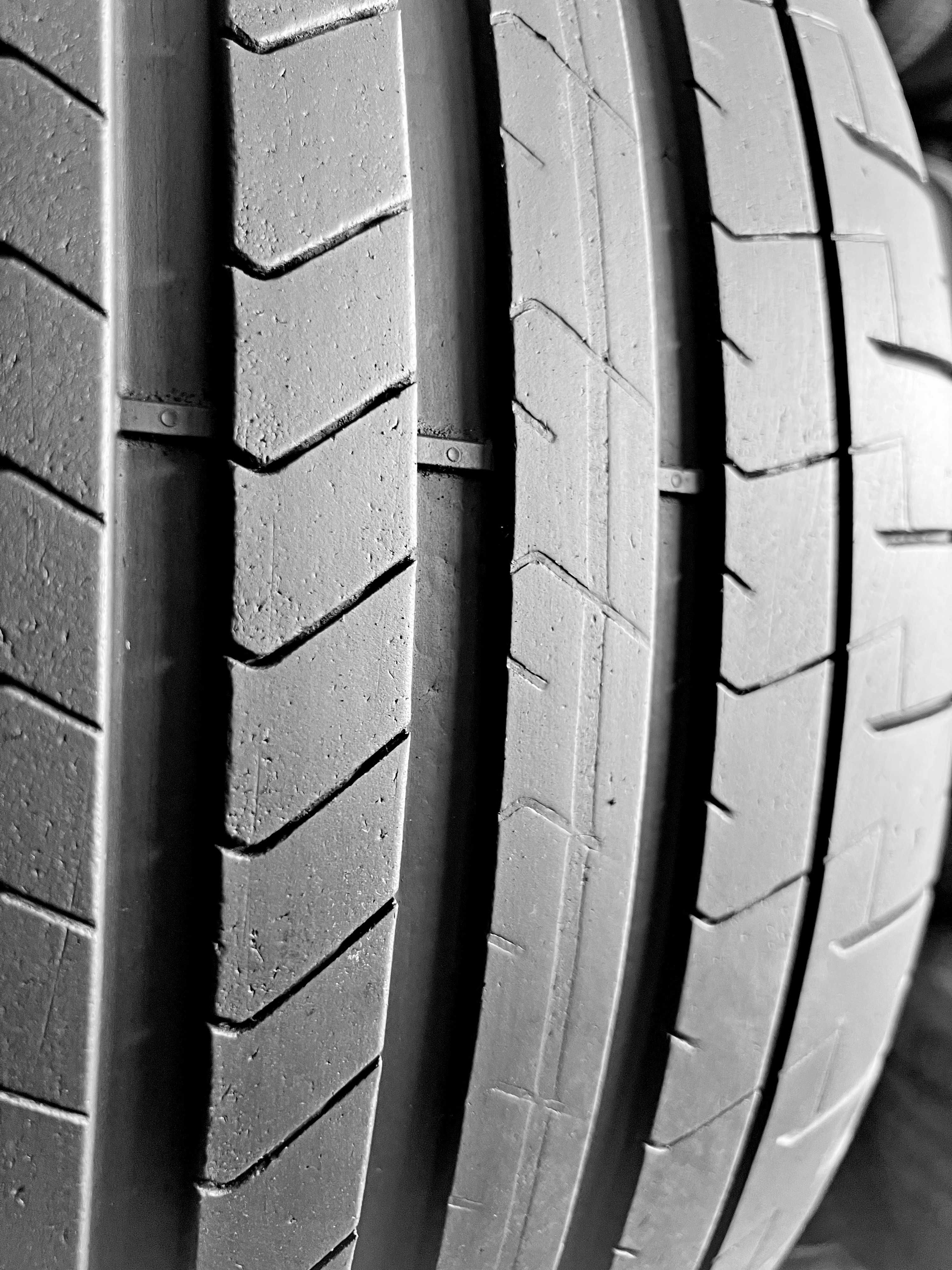 Шини Б/в 265.45.21 пара Pirelli