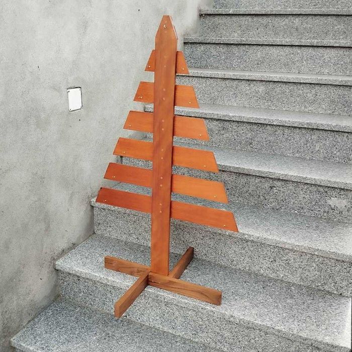 Árvore De Natal Em Madeira