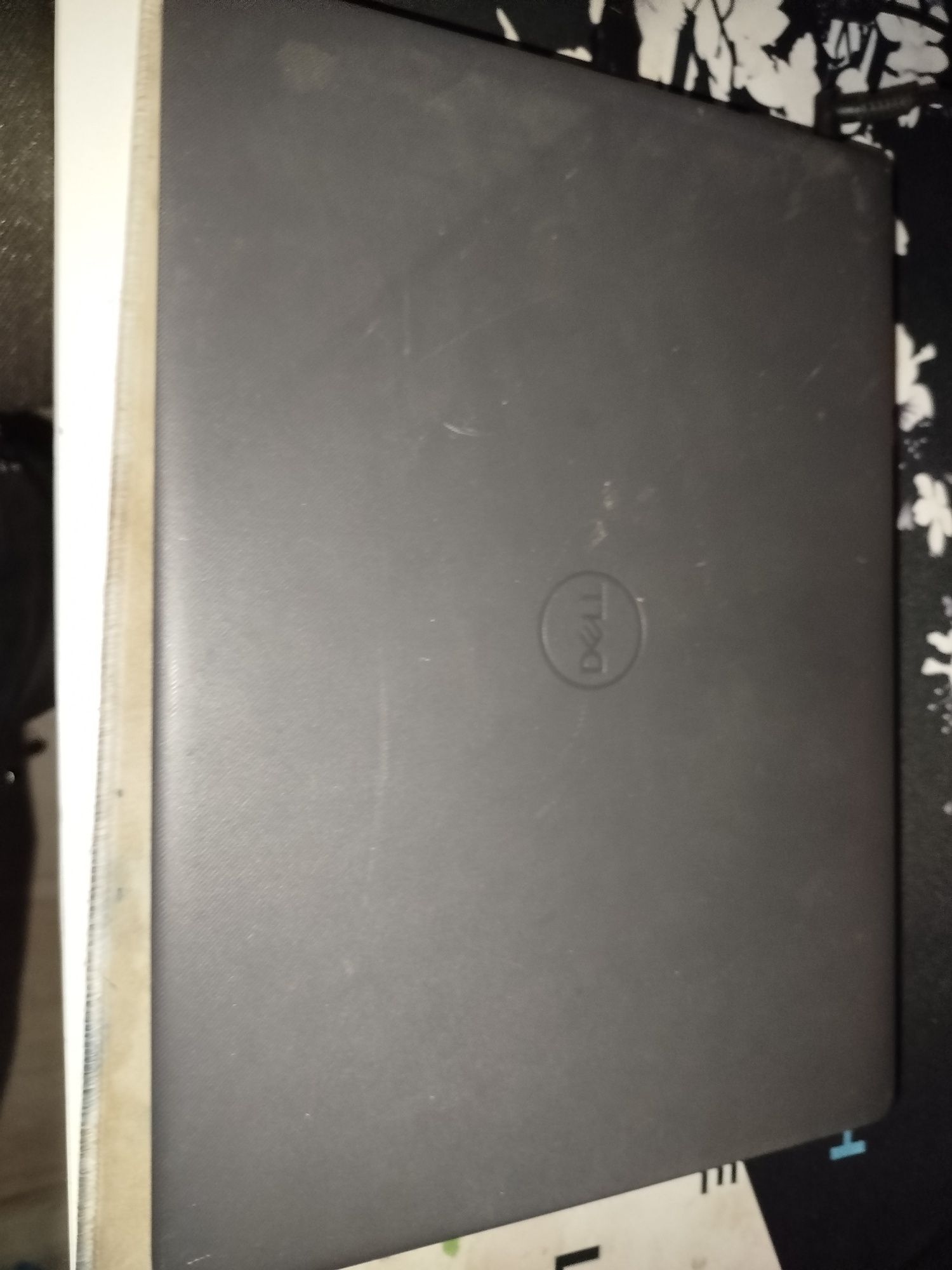 Sprzedam laptop Dell