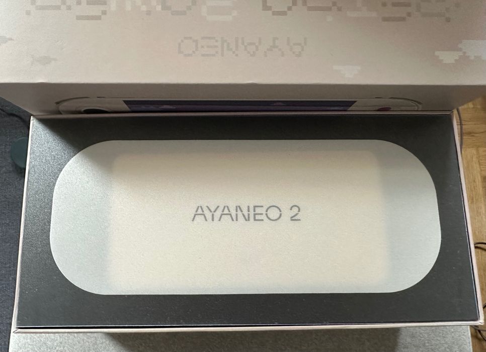 Ayaneo 2 Retro Power Edition – AMD Ryzen 7 6800U / 32GB RAM / 2TB SSD