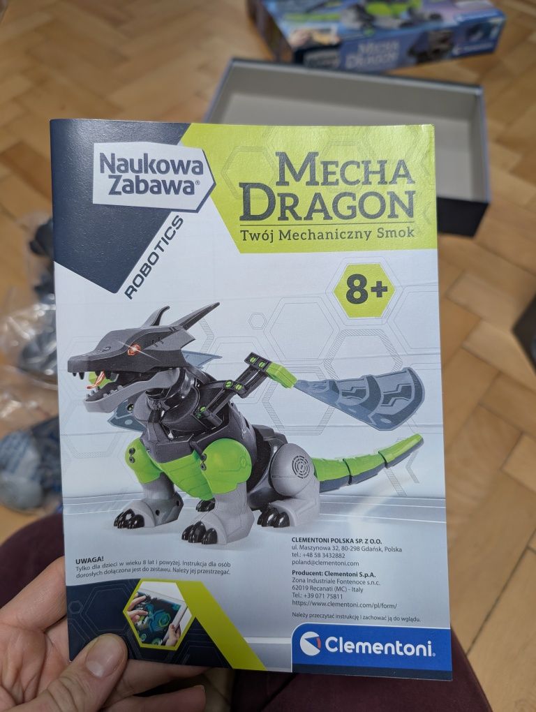 Smok robot. Mecha Dragon 8+