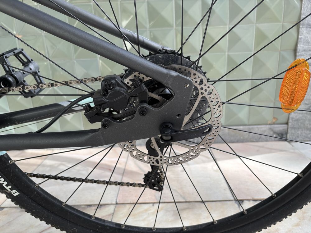 Bicicleta de Trekking Riverside 900 (cinza verde água) tamanho S