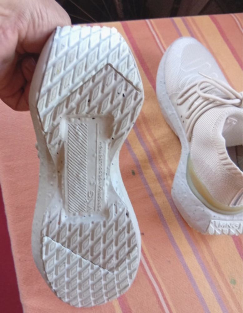 Tenis edicao limitada Mango