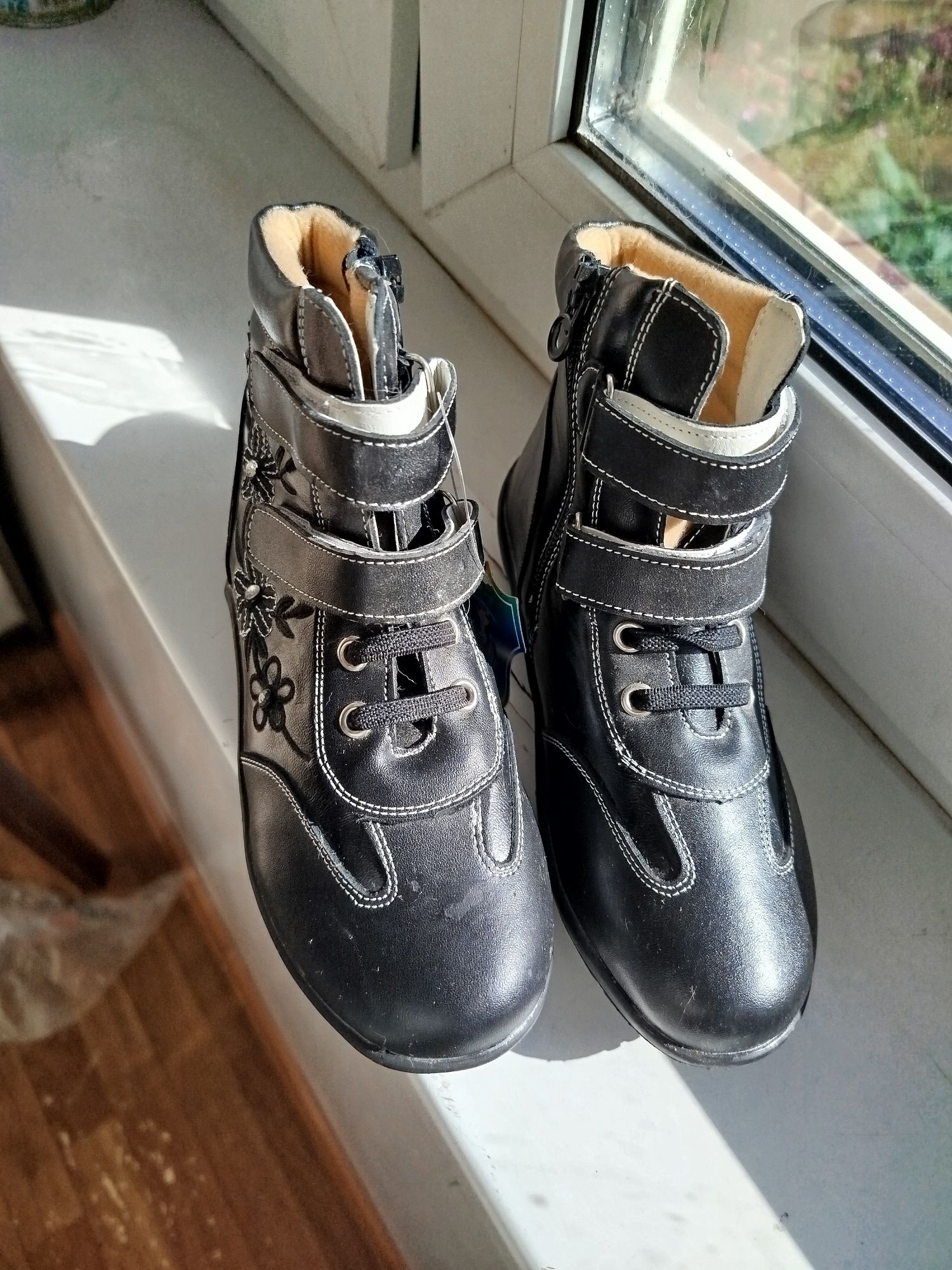 Продам дитячі чобітки р.31