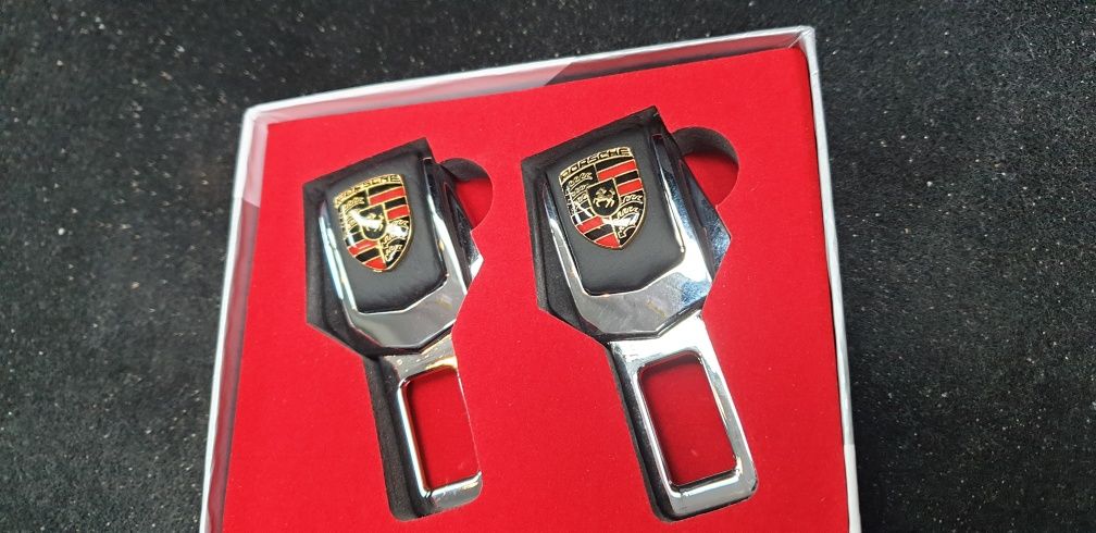 PORSCHE Klamerki zatyczki pasów bezpieczeństwa logo Porsche brelok