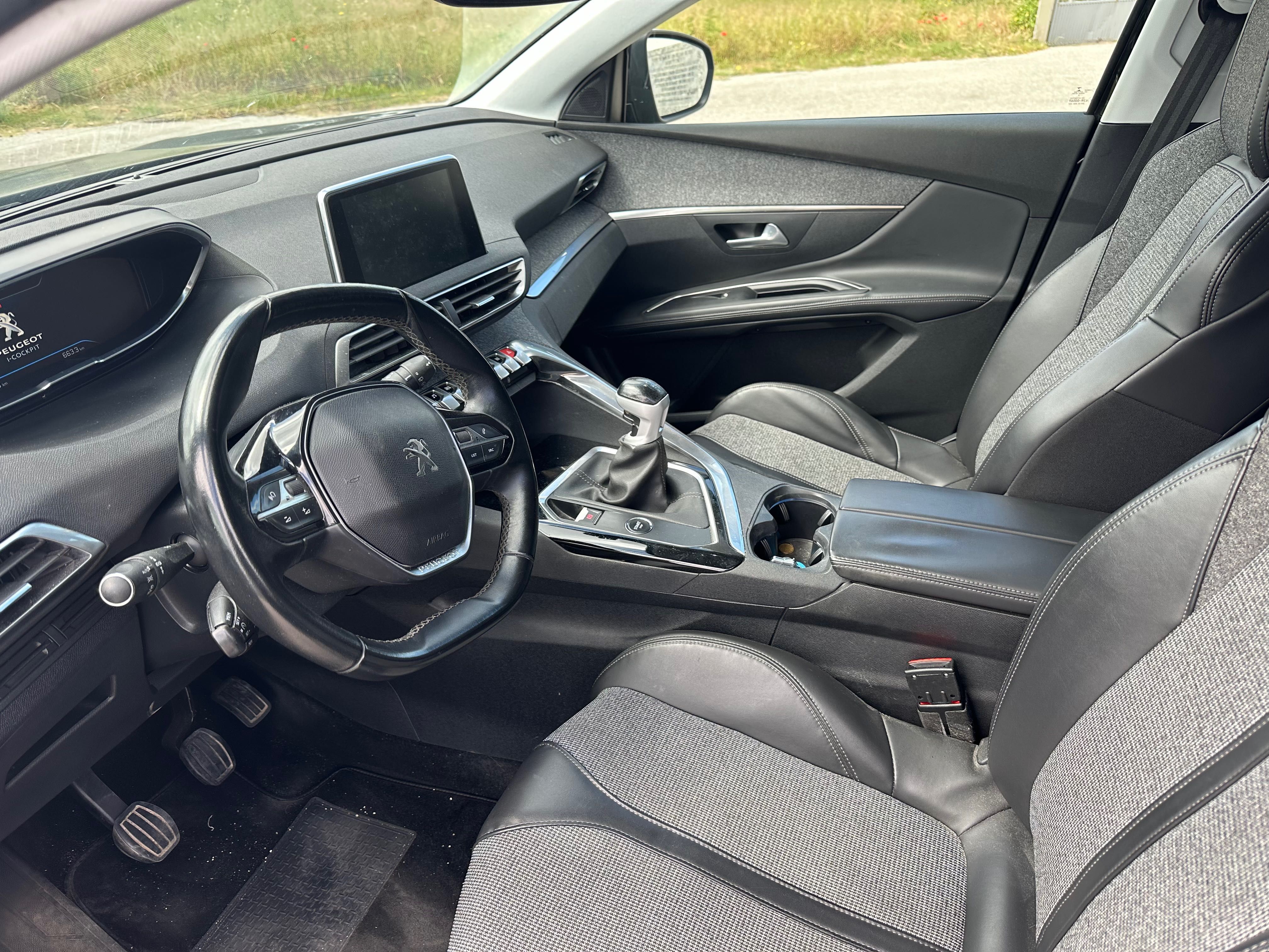 Peugeot 5008 BlueHdi 130cv ALLURE 7 Lugares