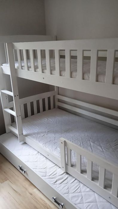 Witam sprzedam łóżko piętrowe