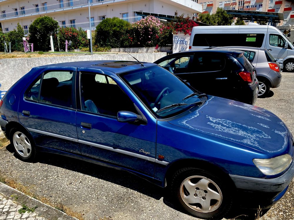 Vendo pegeout 306 a gas