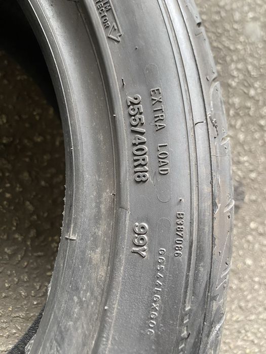 Pneus 255/40/18 Goodyear Eagle F1 ASYM - Semi-Novos