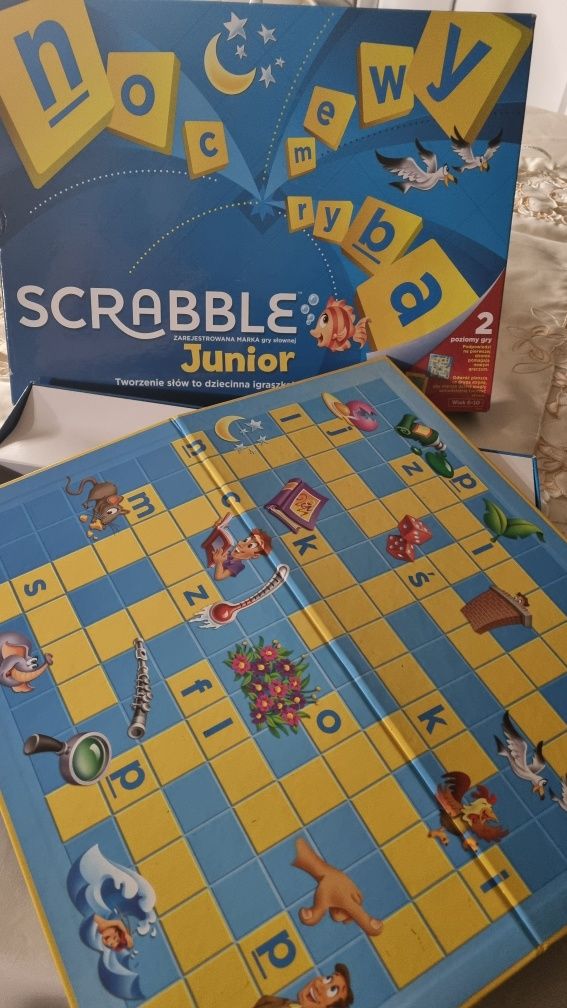 Scrabble junior 6-10 lat. Prezent