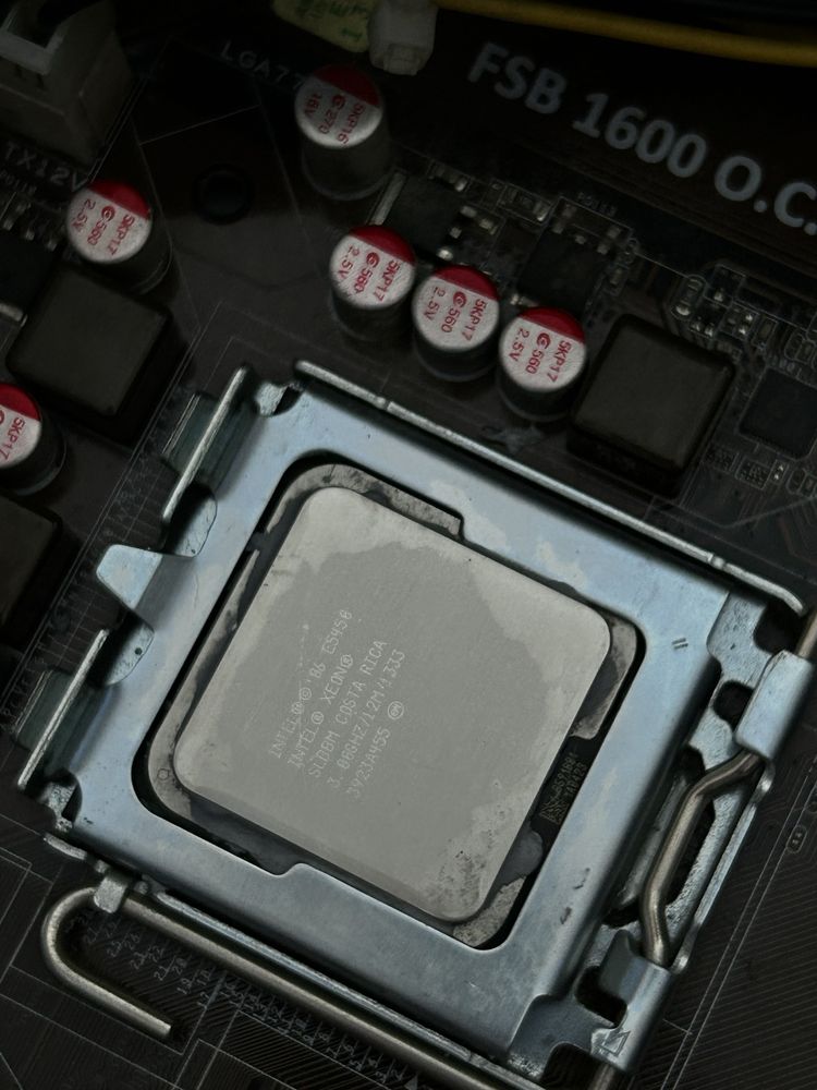 ТЕРМІНОВО продам пк xeon e5450 p5p43td 8gb