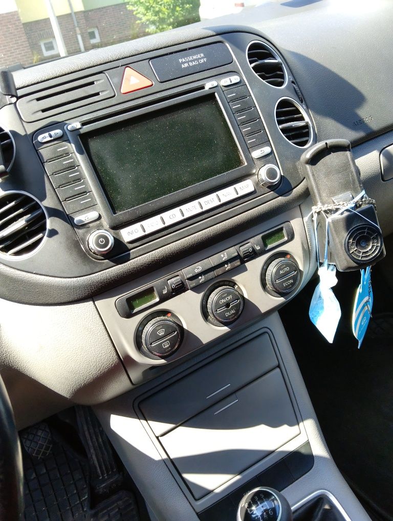 Sprzedam Volkswagen Golf 5 plusTDI  2006r