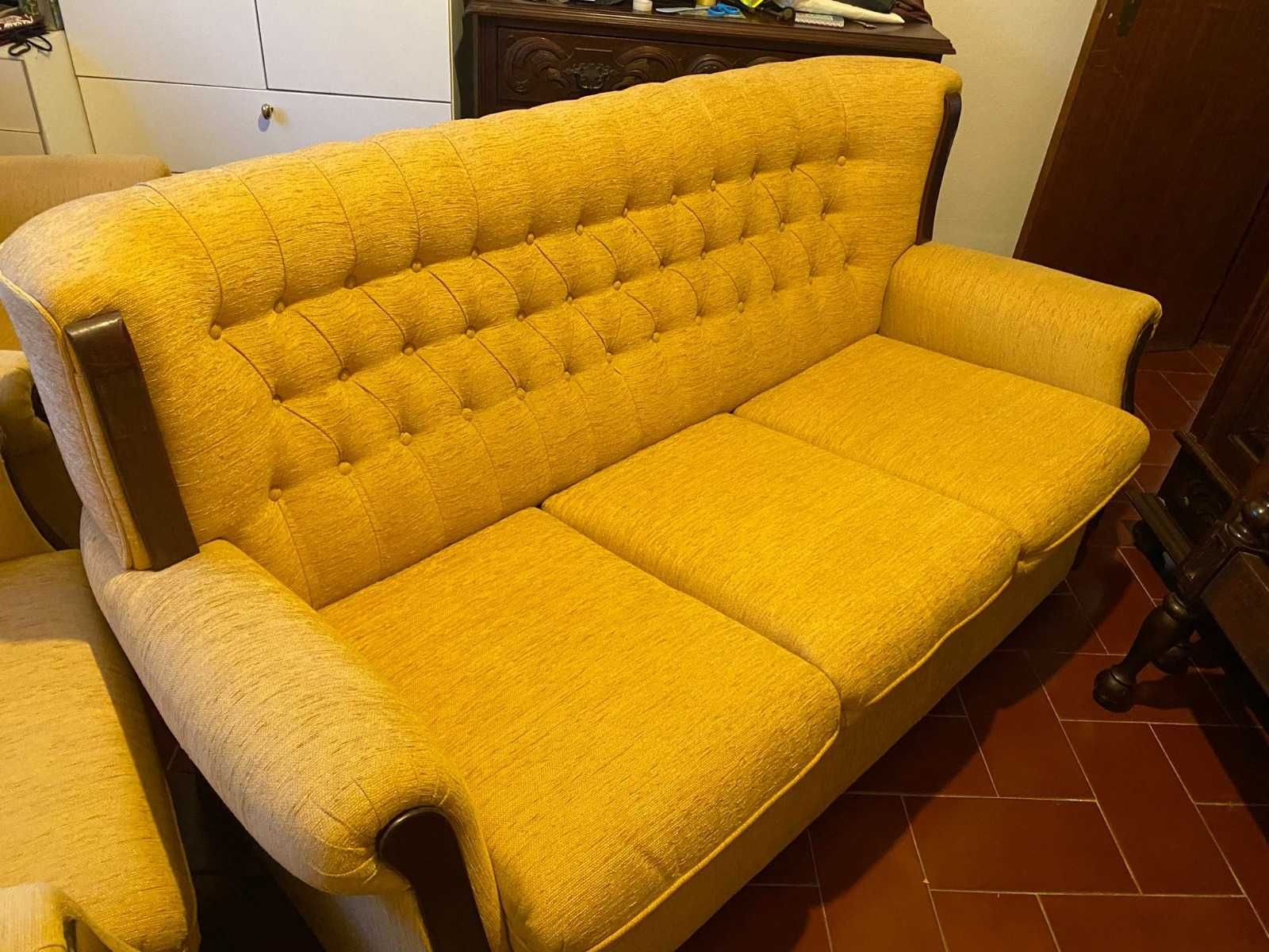 Sofá cama com poltronas completo