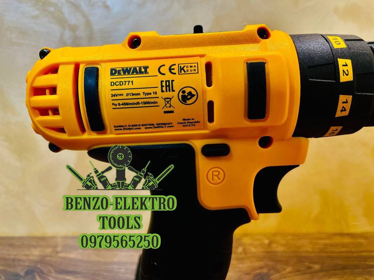 Шуруповерт DeWALT DCD 771 24V 5A з ударом шурупокрут девольт + набор