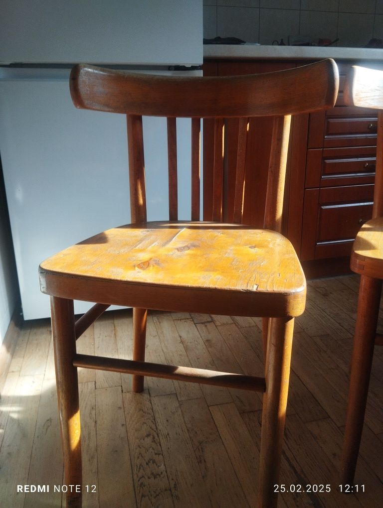 2 Bukowe krzesła gięte THONET Radomsko PRL