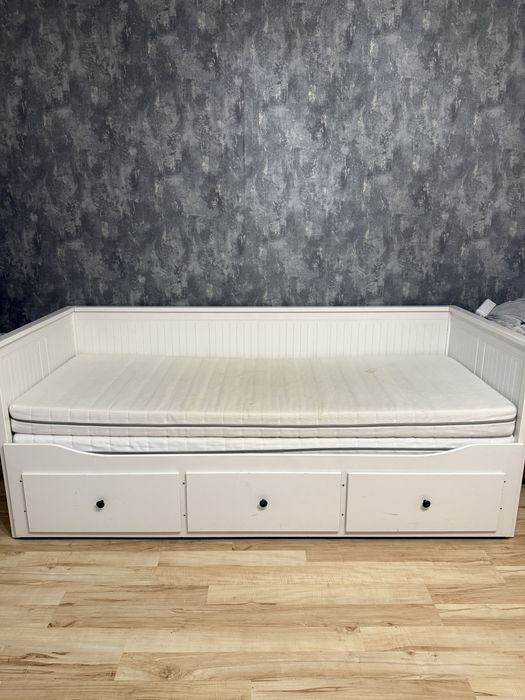 łóżko hemnes ikea