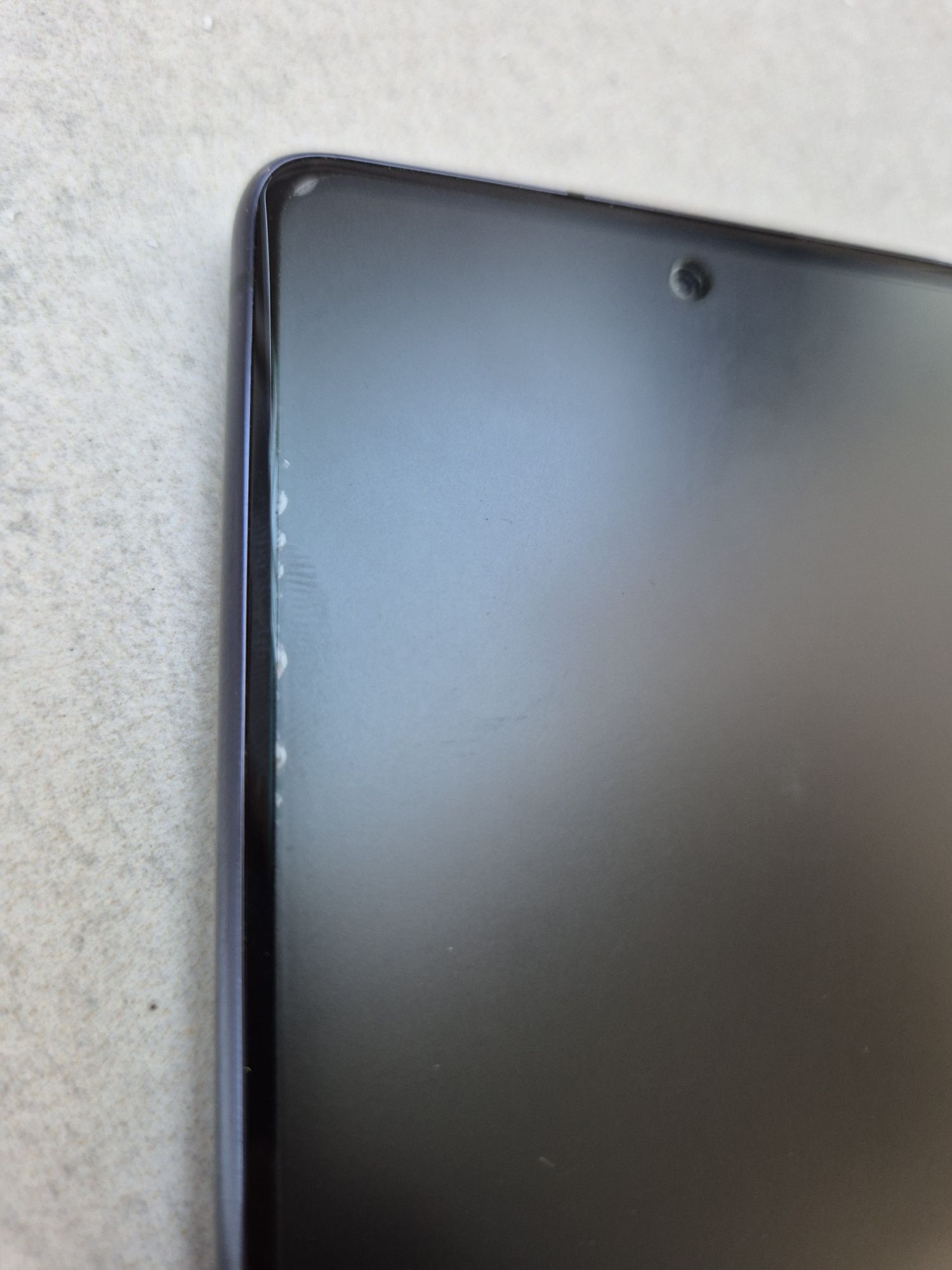Galaxy S20 FE 5G 128 GB  pudelko uszkodzony